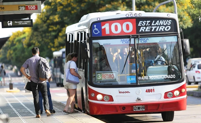 ¿Qué líneas de colectivos circulan con normalidad?