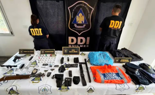 Fingía ser policía para extorsionar a comerciantes en Varela